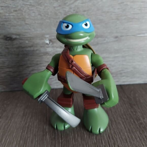 Viacom 2014 TMNT LEONARDO 6'' Interactive Figure Teenage Mutant Ninja Turtles - Picture 4 of 5
